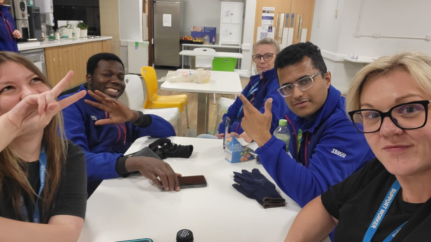 Job coach working with client